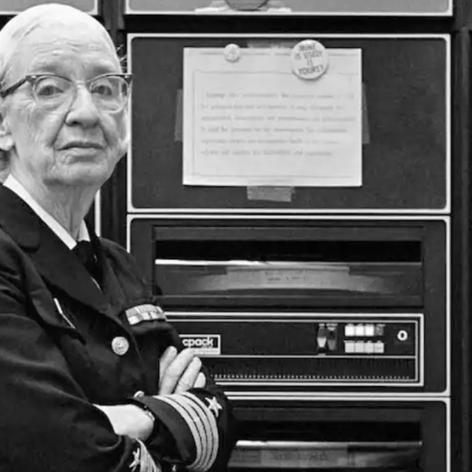 Grace Hopper, la plus connue des informaticiennes cover