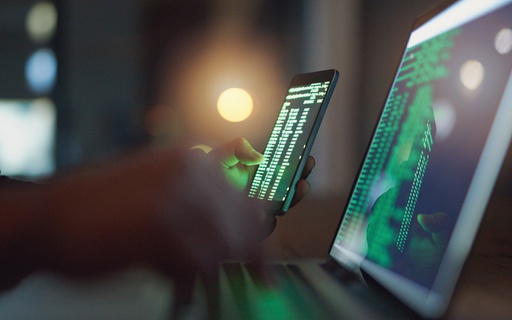 Enjeux et stratégie de l'arme cyber  - Partie 1 : les définitions cyber cover